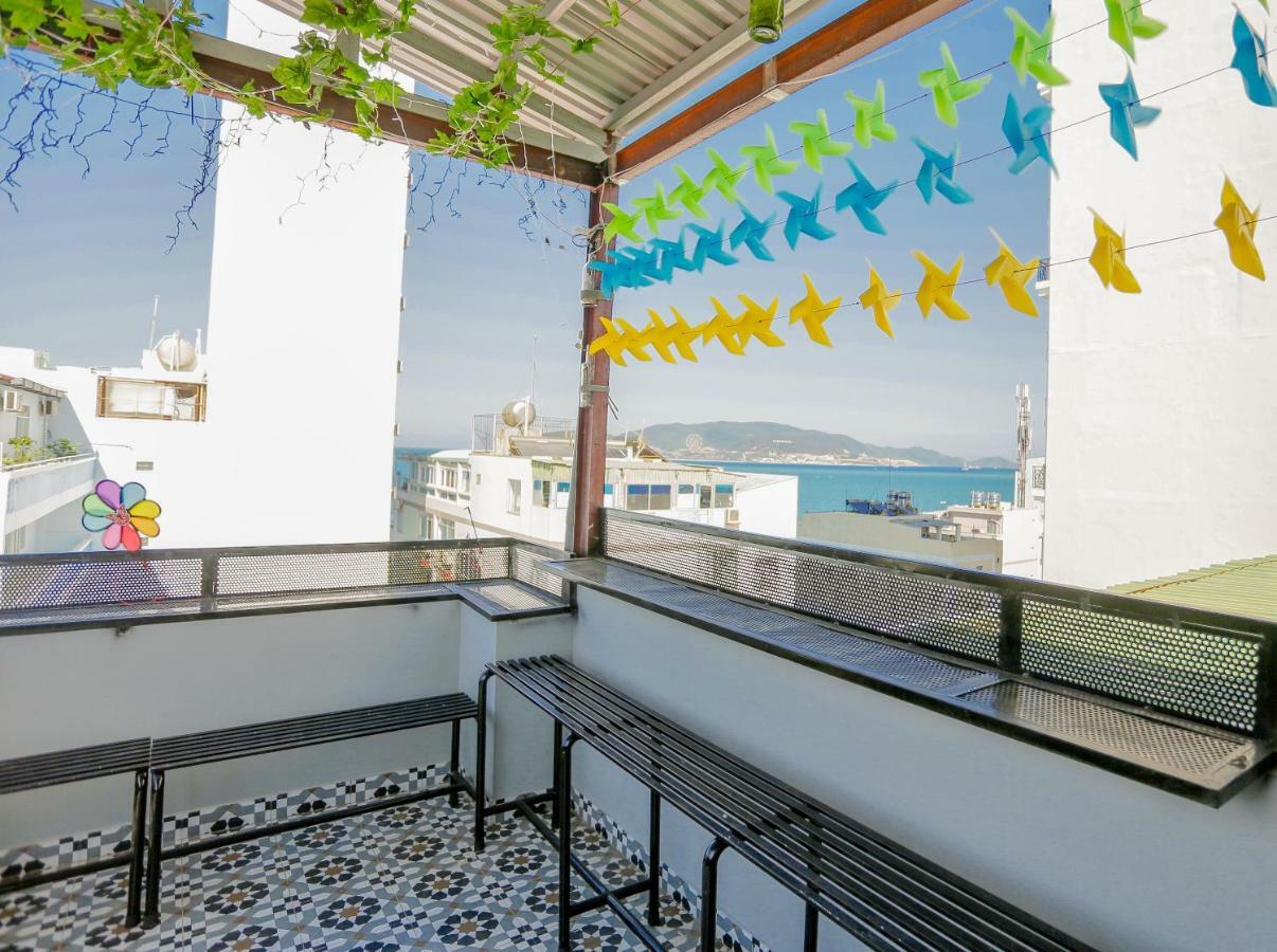 Ifriends Hostel Nha Trang Exteriör bild